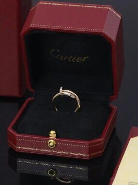 CARTIER Gold Ring